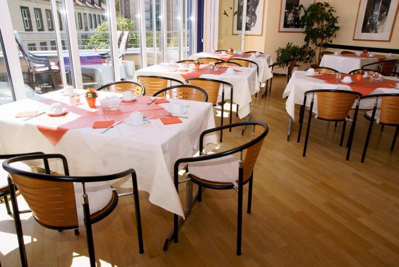 Hotel Am Weberplatz ドレスデン エクステリア 写真
